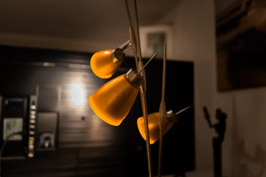 Jak oświetlenie wpływa na atmosferę w domu